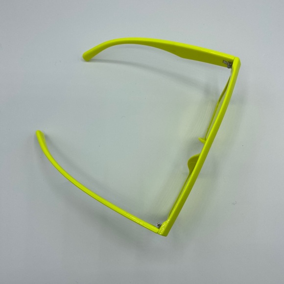 Flat Top Yellow Gradient Sunglasses - Picture 2 of 7